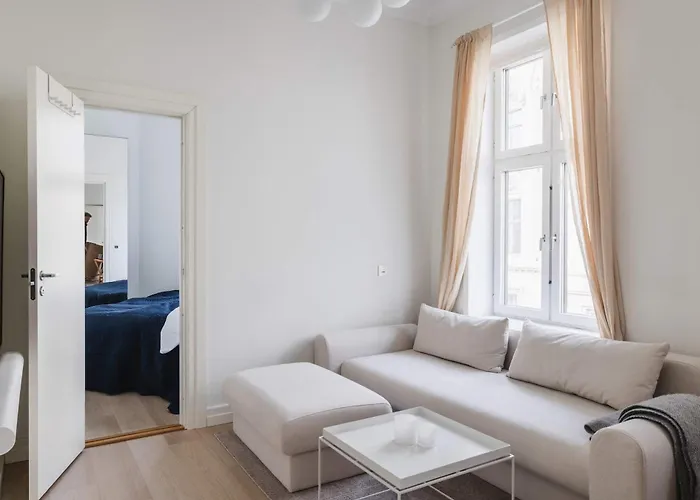 Dinbnb Apartments L Historical Luxury L City Center L Renovated 2025